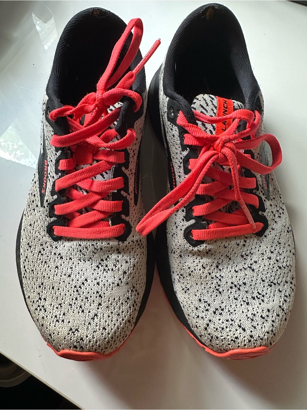 Women’s Brooks Running Shoes with Coral Laces size 5